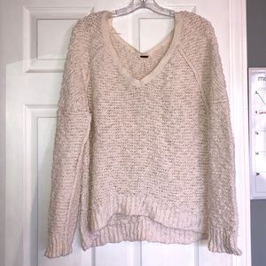 ⚡️⚡️⚡️Free People Ivory V Neck Sweater